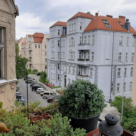 Apartament Mtp Kamienica Grottgera 85m2 아파트 포즈난