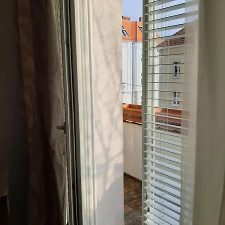 Apartament Mtp Kamienica Grottgera 85m2 아파트 포즈난